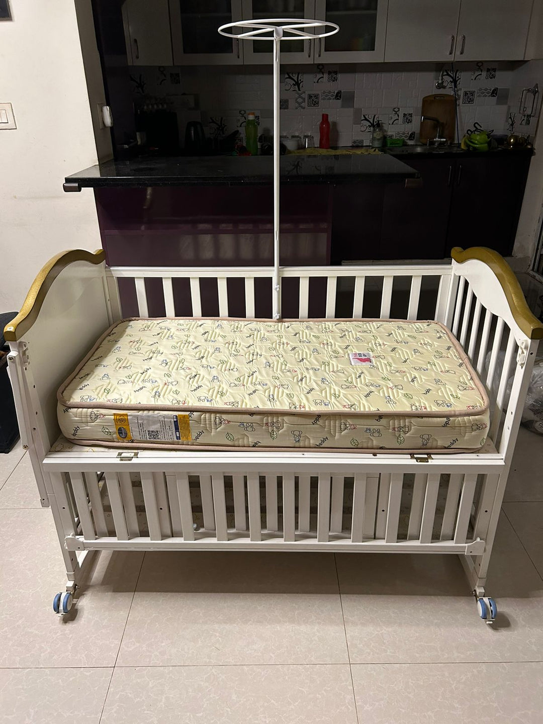 StarAndDaisy Cot