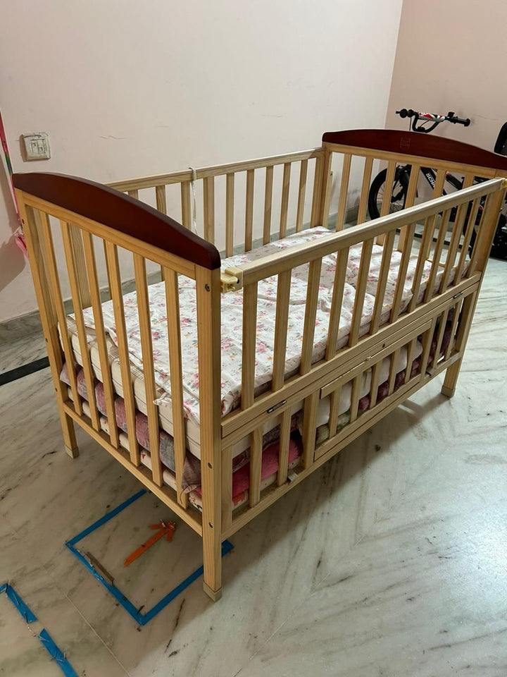 MeeMee Baby Wooden Cot