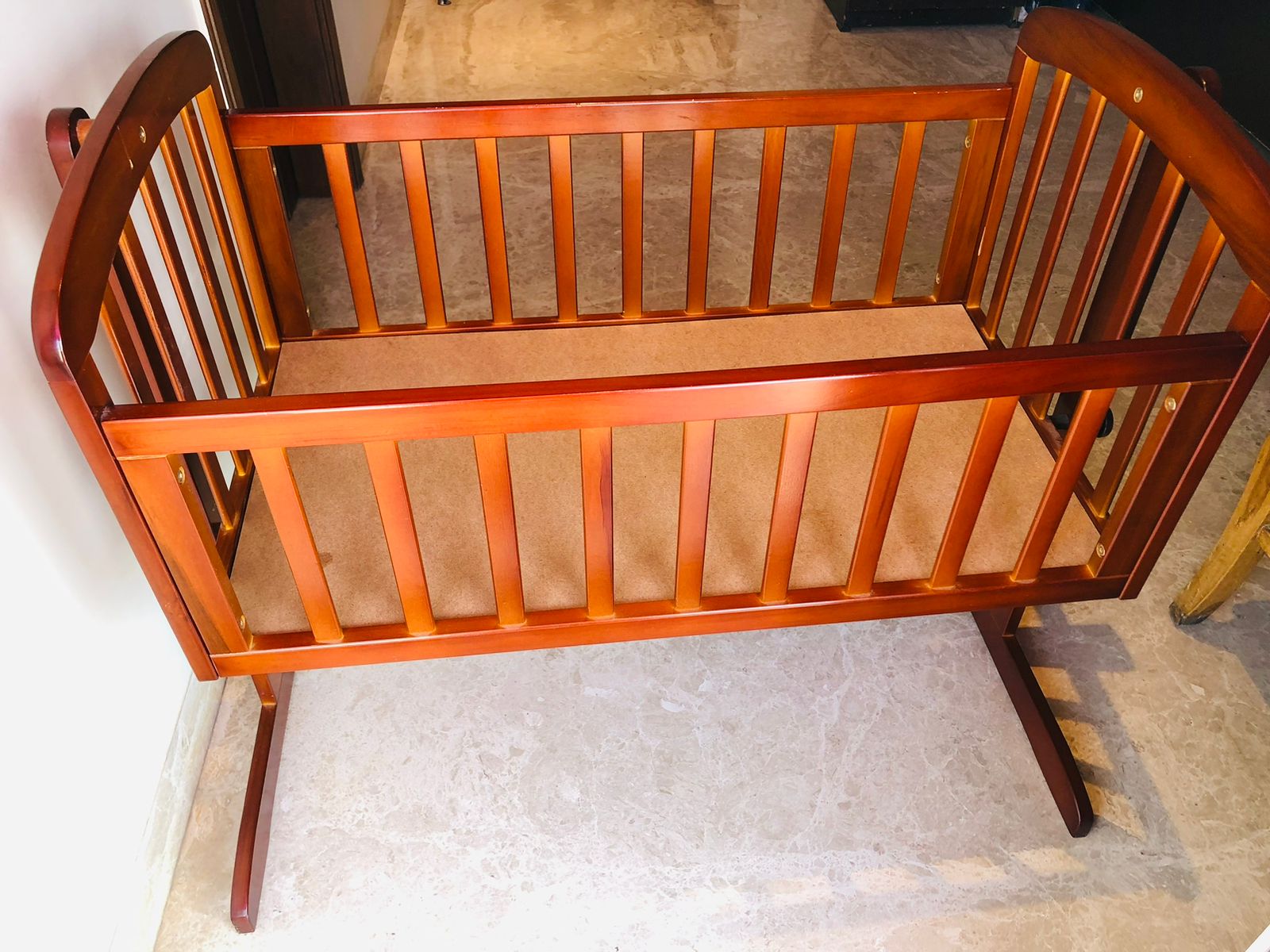 Babyhug joy shop cradle