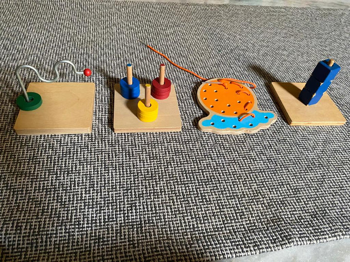 Set of 4 Montessori Materials