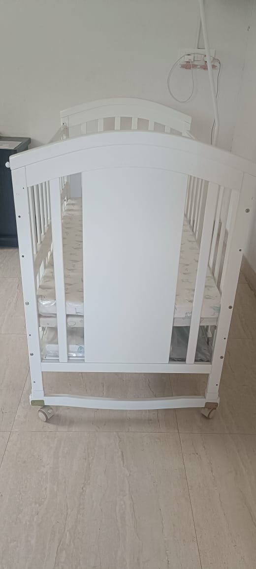 HunnyHunny 12 In 1 Cot Crib With mattress