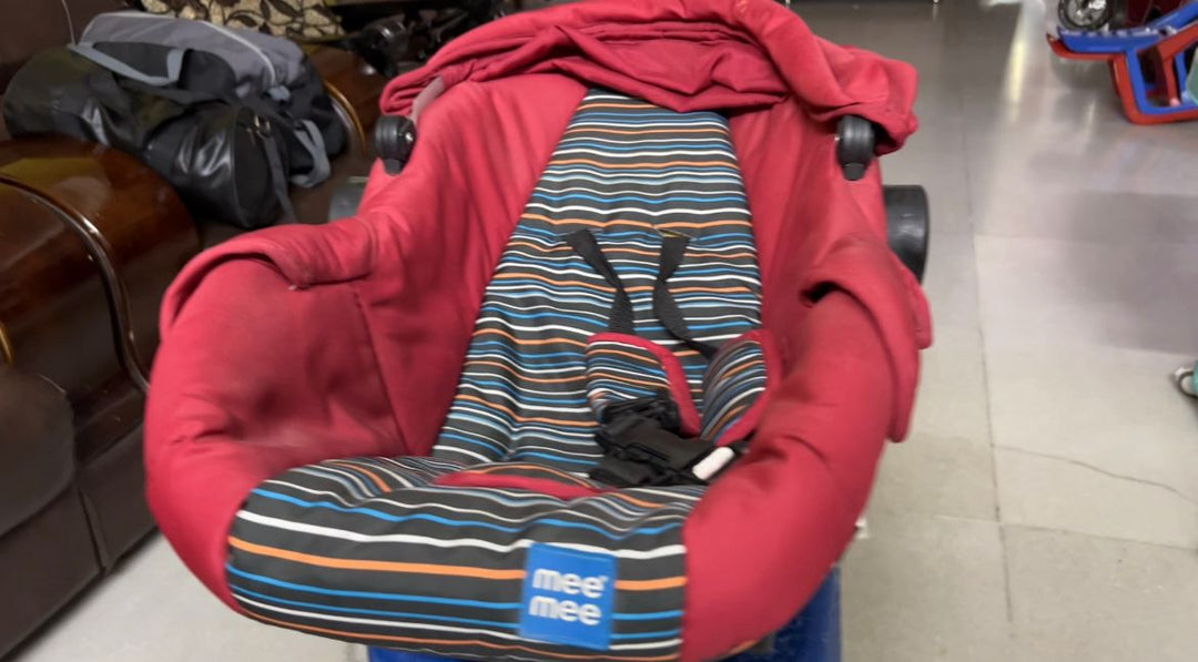 Mee Mee Baby Car Seat Cum Carry Cot