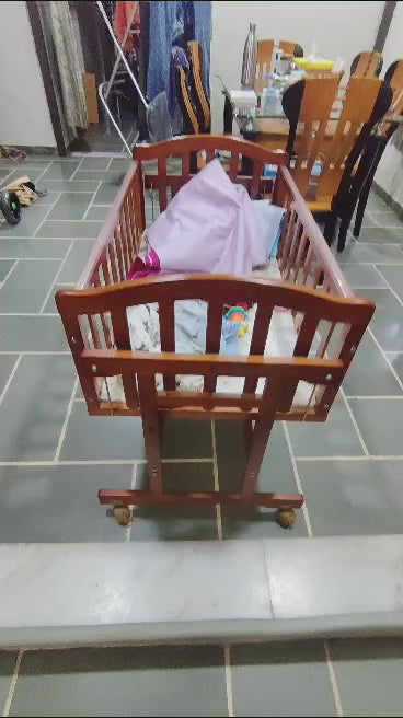 Babyhug Ionia Cradle