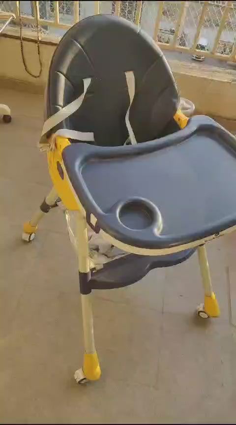 StarAndDaisy Folding Baby High Chair