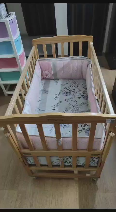 Babyhug Montana Wooden Cot